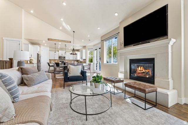 244 W COLUMBINE CIR, Saratoga Springs, UT 84045
