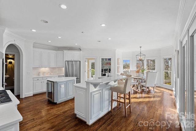 107 Waterhouse Court, Mooresville, NC 28117