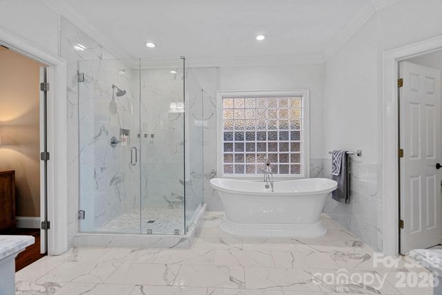 107 Waterhouse Court, Mooresville, NC 28117