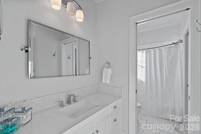 107 Waterhouse Court, Mooresville, NC 28117