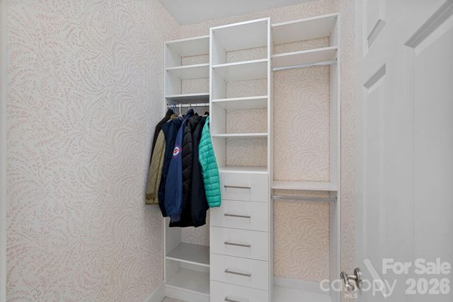 107 Waterhouse Court, Mooresville, NC 28117