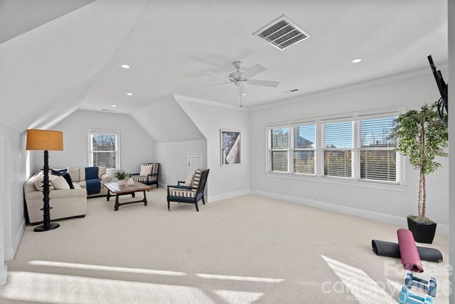 107 Waterhouse Court, Mooresville, NC 28117