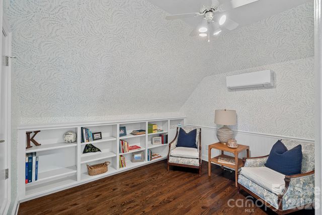 107 Waterhouse Court, Mooresville, NC 28117