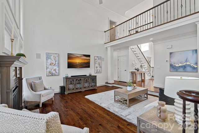 107 Waterhouse Court, Mooresville, NC 28117