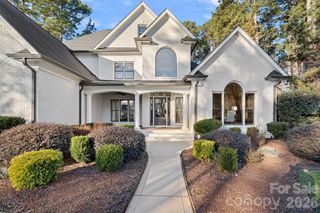 107 Waterhouse Court, Mooresville, NC 28117