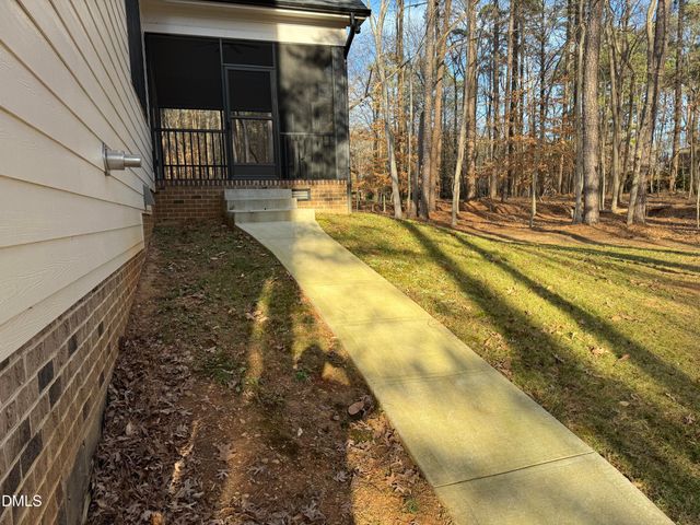 1124 Dovefield Lane, Youngsville, NC 27596