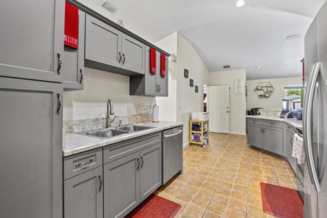 1274 W 33rd Street, Riviera Beach, FL 33404