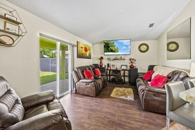 1274 W 33rd Street, Riviera Beach, FL 33404