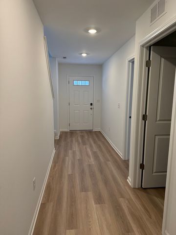 287 Kingsport Drive, South Elgin, IL 60177