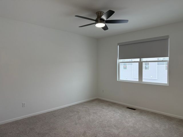 287 Kingsport Drive, South Elgin, IL 60177