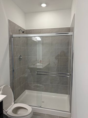 287 Kingsport Drive, South Elgin, IL 60177