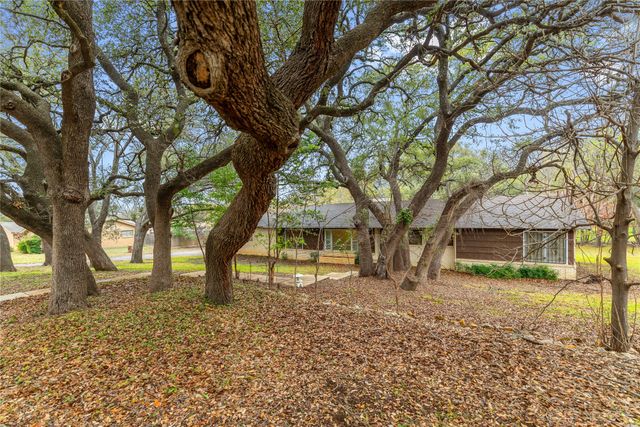 3904 Oakdale Drive, Brownwood, TX 76801