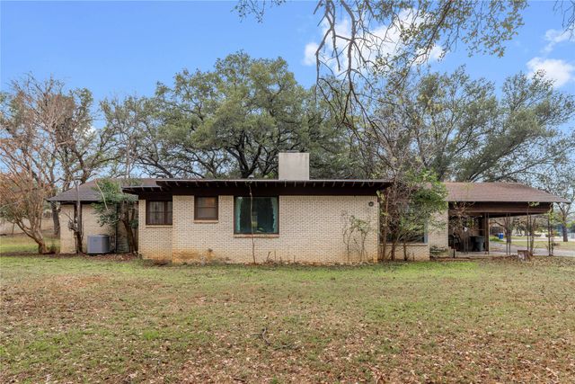 3904 Oakdale Drive, Brownwood, TX 76801