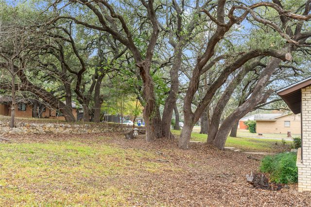 3904 Oakdale Drive, Brownwood, TX 76801