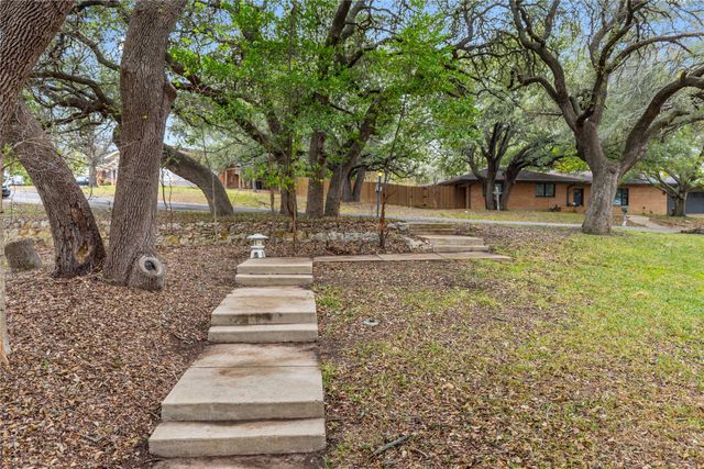 3904 Oakdale Drive, Brownwood, TX 76801