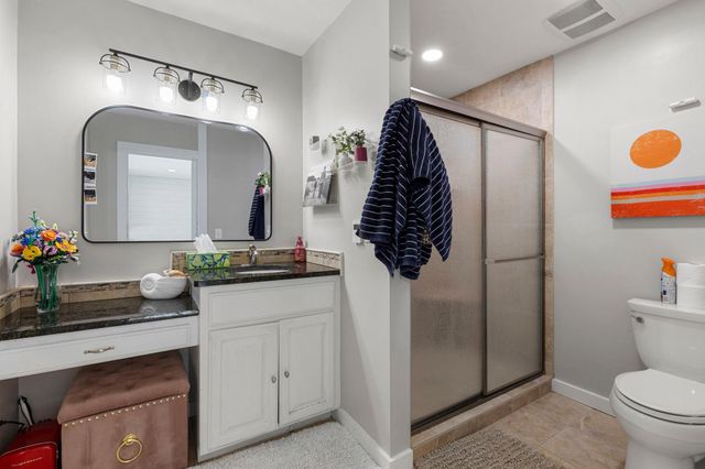8204 Horizon Drive, Shakopee, MN 55379