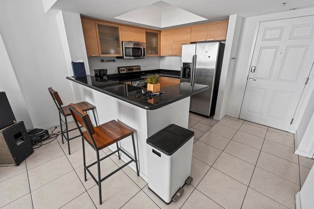 140 S Dixie Highway 905, Hollywood, FL 33020