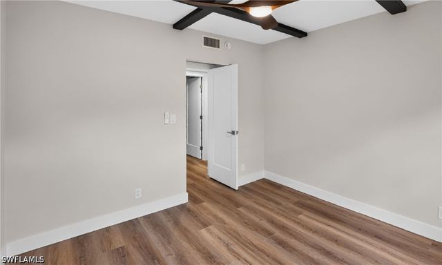 1826 Kings Lake BLVD 101, Naples, FL 34112