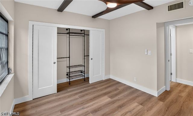 1826 Kings Lake BLVD 101, Naples, FL 34112