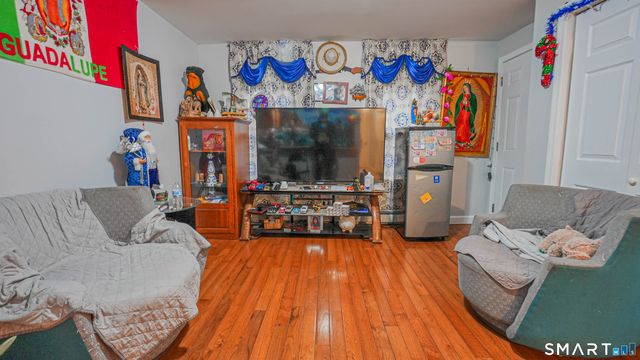 163 West Street, New Haven, CT 06519