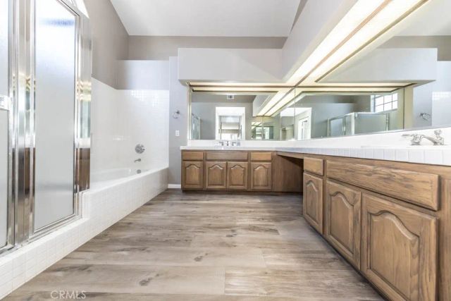 2871 N Roxbury, Orange, CA 92867