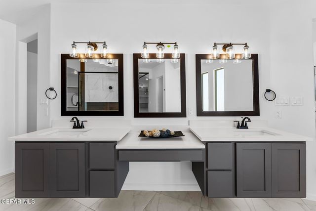 160 Johnny Telles Drive, Clint, TX 79836