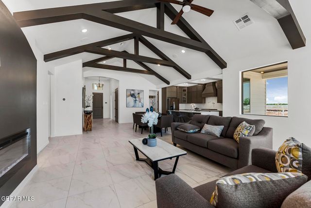 160 Johnny Telles Drive, Clint, TX 79836