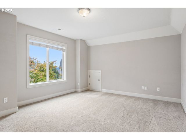 3075 40TH St, Washougal, WA 98671