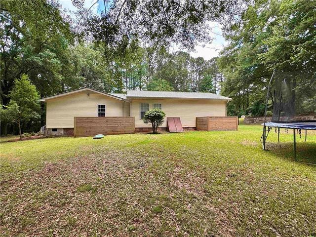 90 Howard Road, Senoia, GA 30276