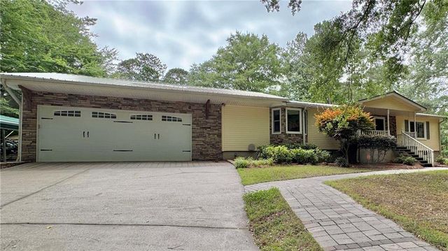 90 Howard Road, Senoia, GA 30276