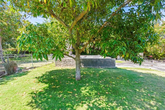 113 NW 57th St 1, Miami, FL 33127