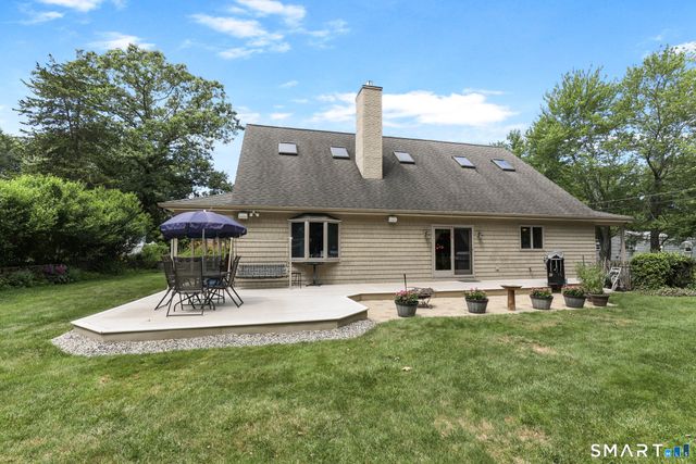 20 Loyola Road, Woodstock, CT 06281