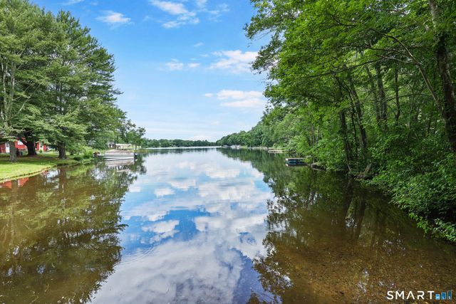20 Loyola Road, Woodstock, CT 06281