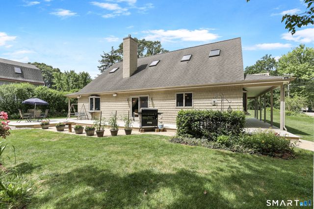 20 Loyola Road, Woodstock, CT 06281