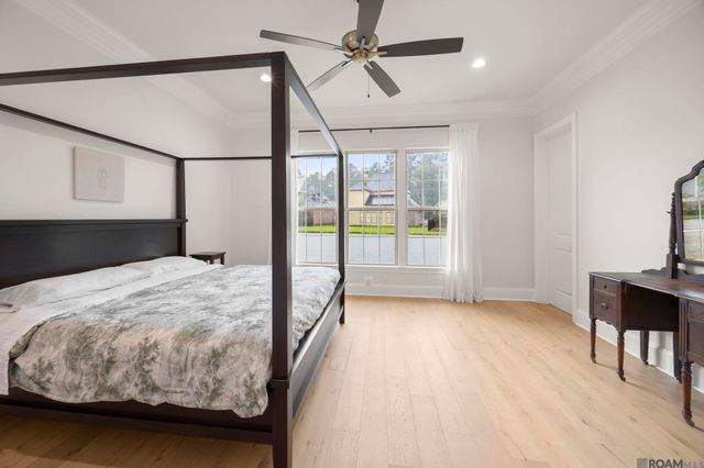 19442 River Breeze, Saint George, LA 70816