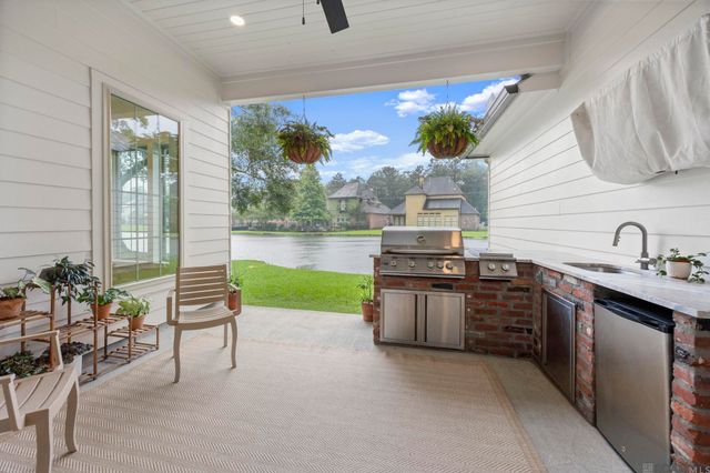 19442 River Breeze, Saint George, LA 70816