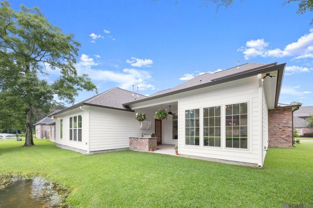 19442 River Breeze, Saint George, LA 70816