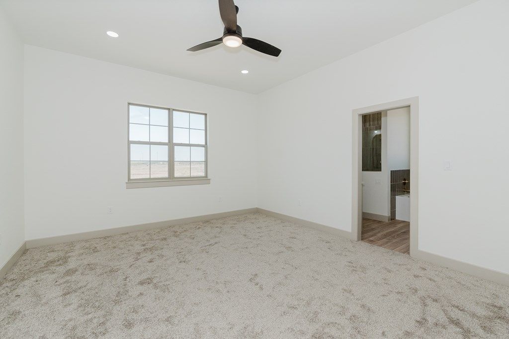 Image 14 of property listing at 309 Spur Dr, Sterling City, TX 76951