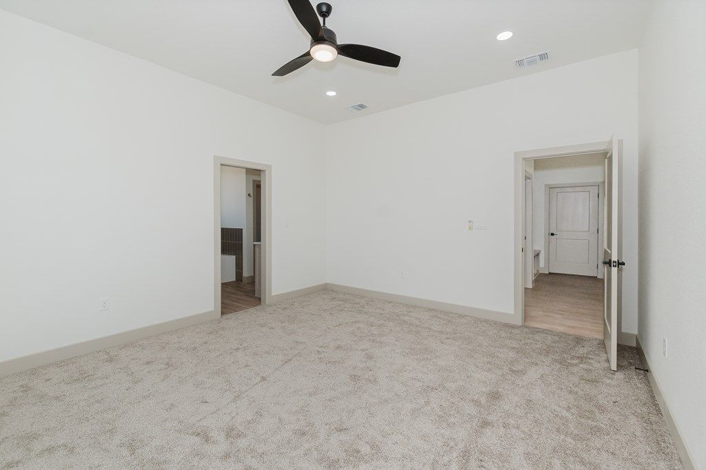 Image 15 of property listing at 309 Spur Dr, Sterling City, TX 76951