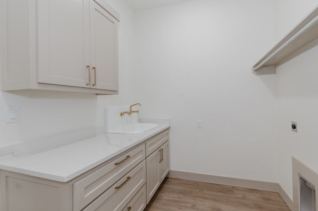 Image 31 of property listing at 309 Spur Dr, Sterling City, TX 76951