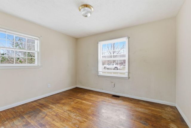 374 Larkwood Drive, Lexington, KY 40509