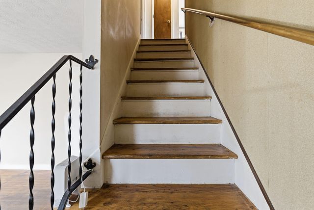 374 Larkwood Drive, Lexington, KY 40509