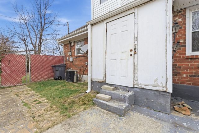 374 Larkwood Drive, Lexington, KY 40509