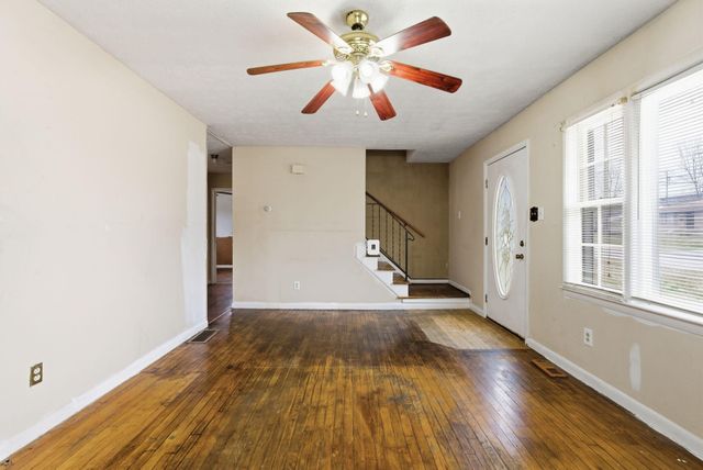 374 Larkwood Drive, Lexington, KY 40509