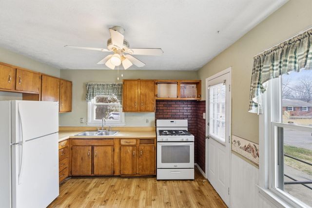 374 Larkwood Drive, Lexington, KY 40509