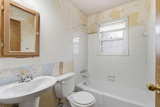 374 Larkwood Drive, Lexington, KY 40509