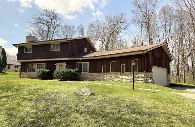 5864 Ramona DRIVE, Greendale, WI 53129
