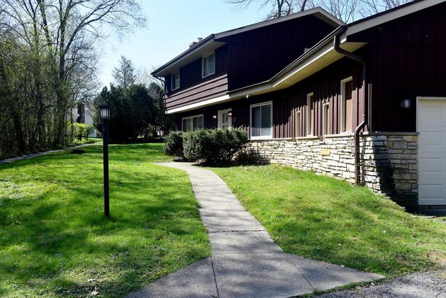 5864 Ramona DRIVE, Greendale, WI 53129