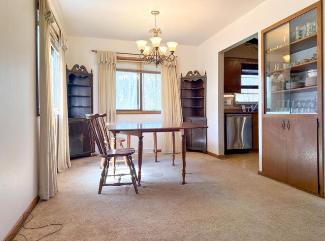 5864 Ramona DRIVE, Greendale, WI 53129