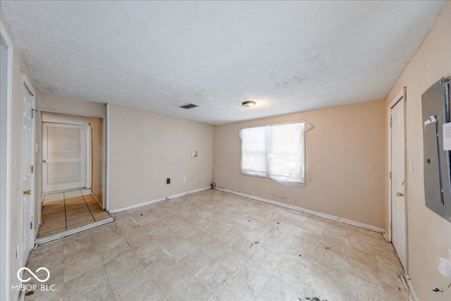 3002 S Rybolt Avenue, Indianapolis, IN 46241